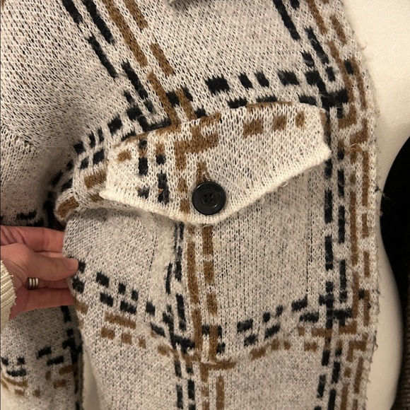 White Gray beige neutral Plaid Women's sweater Coat - Picture 5 of 11